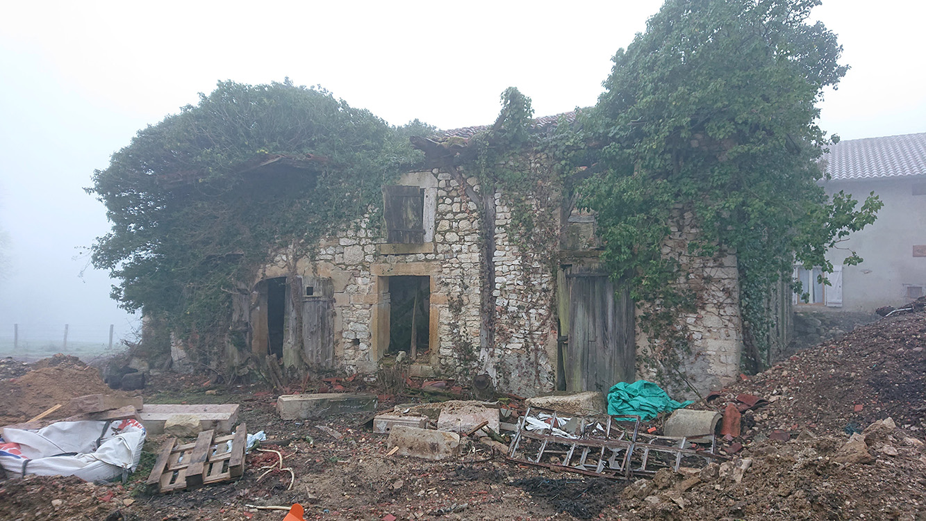 Villa (Avant)